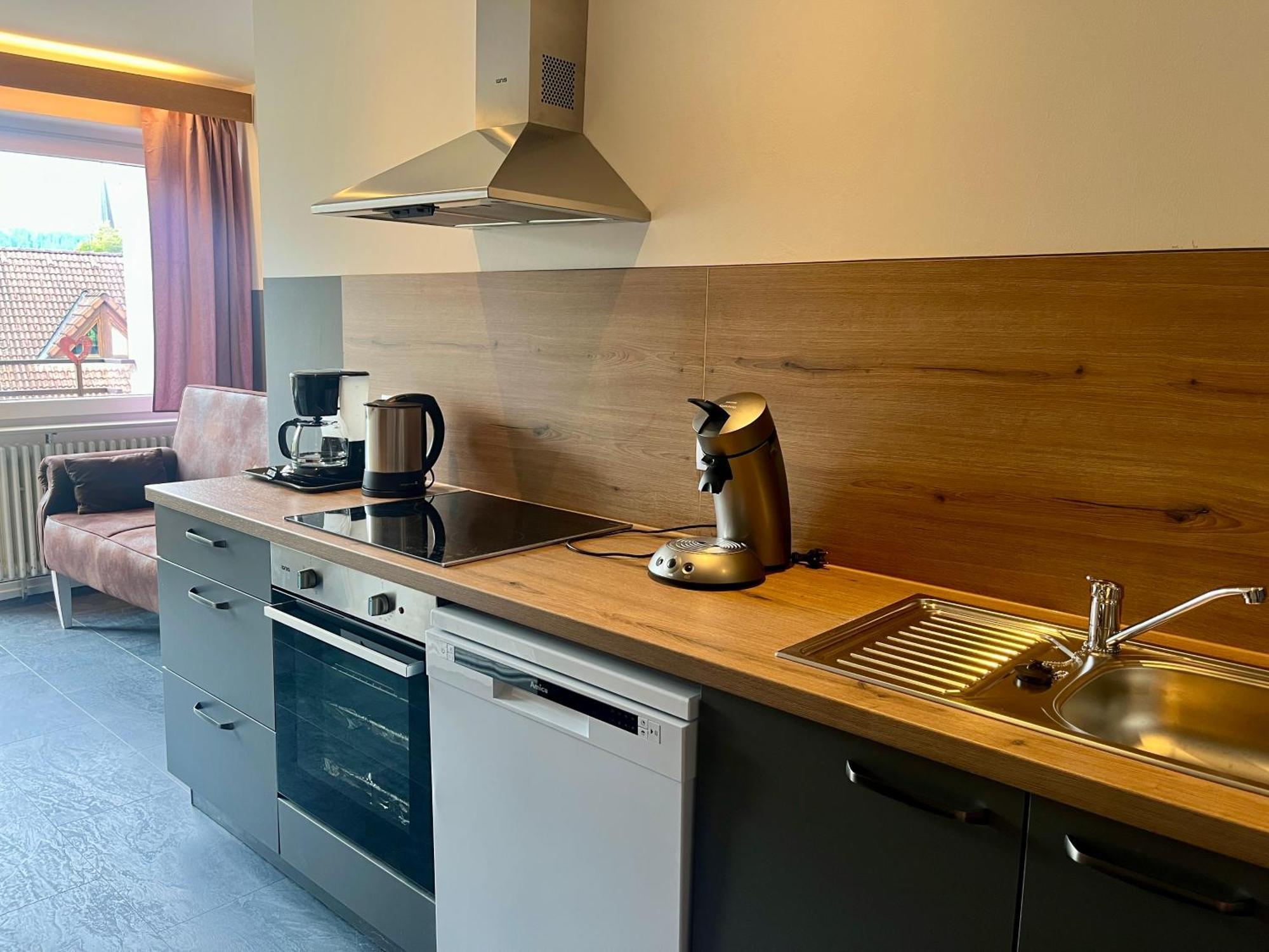Goldener Hahn B&B Baiersbronn - Ferienwohnungen Mit Hotel Service Nahe Gartenschau Tal X Δωμάτιο φωτογραφία