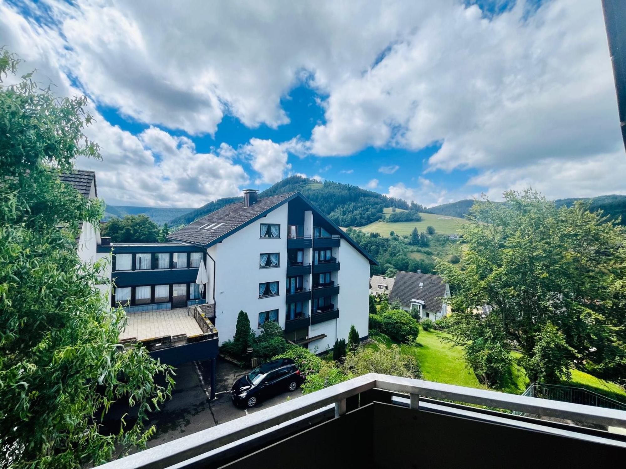 Goldener Hahn B&B Baiersbronn - Ferienwohnungen Mit Hotel Service Nahe Gartenschau Tal X Εξωτερικό φωτογραφία